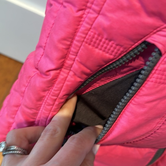 Lululemon reversible vest with hood size 4 - Picture 2 of 8